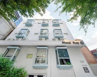 Mutal Stay - Seül - Edifici