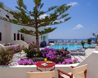 Nikos Villas - Oia - Balcony