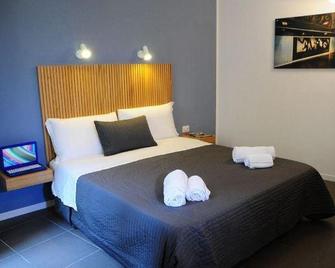 Maison du La Metro - Naples - Bedroom