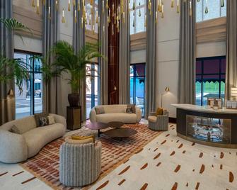 Altunizade Suites Istanbul, Curio Collection by Hilton - Istanbul - Lobby
