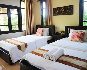 Ban Noi Resort Phrae - Phrae - Habitación