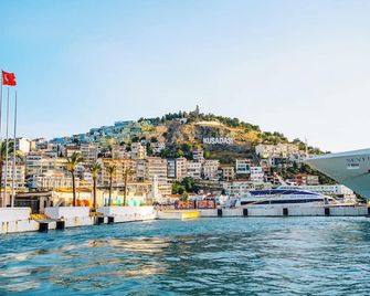 Kayhanbey Hotel - Kusadasi