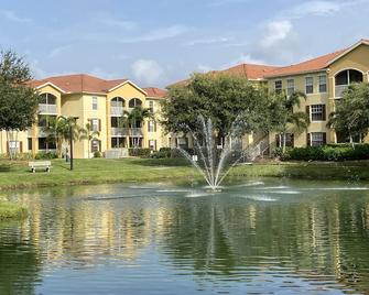 Huge Fall Discount! Enjoy The Deal! - فورت ميرس - مبنى