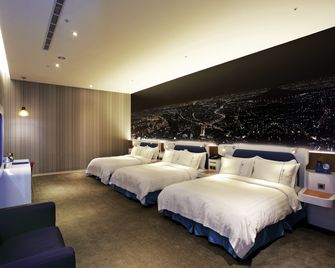 Airline Inn Green Park Way - Đài Trung - Phòng ngủ