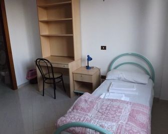 Ostello Il Volto - Potenza - Bedroom