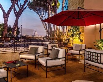 River Chateau Hotel - רומא - בניין