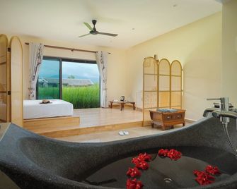 Komsan Kampot Resort - Kampot