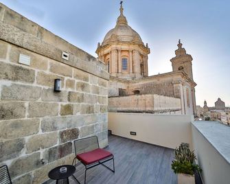 كواينت بوتيك هوتل نادور - غانسيليم - شرفة