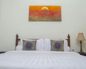 3 bedrooms villa for rent - Mataram - Habitación