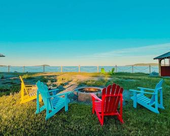Glenghorm Beach Resort - Ingonish - Patio