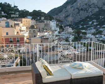 Rooftop Luxury Apartment - Capri