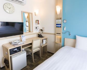 Toyoko Inn Misato-chuo Ekimae - Misato - Bedroom