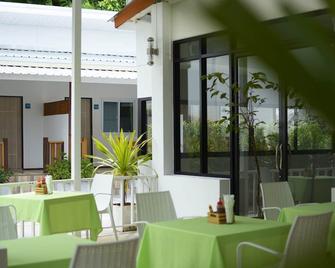 iRest Ao Nang Seafront - Ao Nang - Ravintola