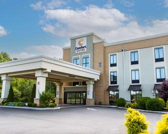 Comfort Suites Youngstown North - Youngstown - Bygning