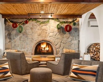 Sun Lodge near Manchester VT, an Ascend Collection Hotel - Peru - Salónek