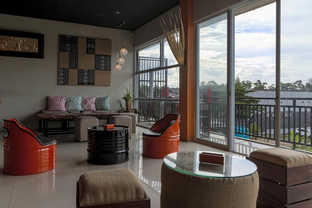 ريد دورز نير إكزيت تول بوجور