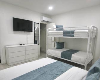 251 Airport/Top House Apartments - Mai-a-mi - Phòng ngủ