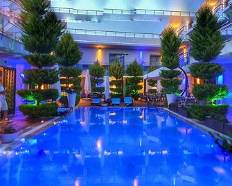 The D Hotel Spa & Resort - Cesme - Pool