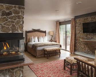 The Landing at Estes Park - Estes Park - Bedroom