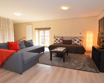 The Grand Clos guest room - Sens-de-Bretagne - Sala de estar