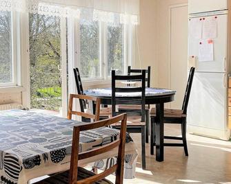 Apartment Bollebygd - Hindås - Comedor