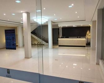 Hotel Fatti - Maringá - Lobby