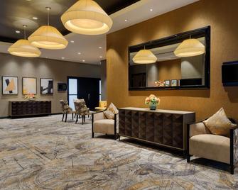 DoubleTree by Hilton Hotel Woking - Woking - Lobby