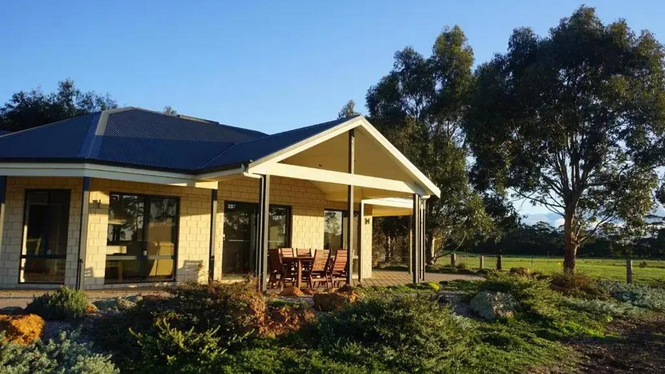 Redgate Forest Retreat