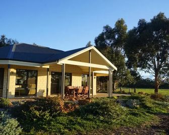 Redgate Forest Retreat - מרגרט ריבר - בניין