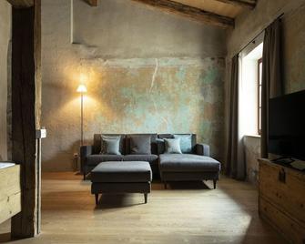 rössl bianco b&b&b - Meran - Wohnzimmer