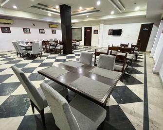 RnB Jaipur - Jaipur - Restaurant