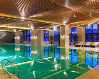 Wanda Jin Resort Changbaishan - Baishan - Pool