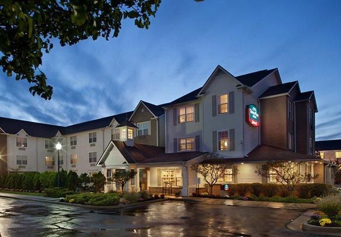 TownePlace Suites by Marriott Cleveland Streetsboro - Streetsboro - Edificio