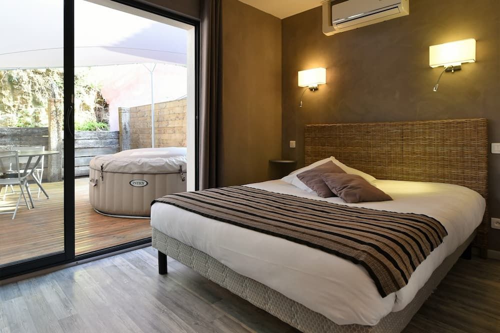 هوتل ريستوران لو بيلفيدير - فالون-بون-دارك - غرفة نوم