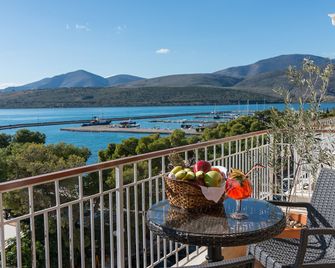 Galini Hotel - Itéa - Balcon