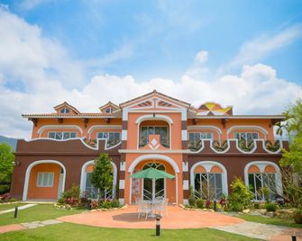 Saint Paul Villa - Yuchi Township