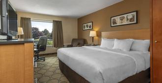 Comfort Inn Baie-Comeau - Baie-Comeau - Schlafzimmer