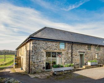 Riding Farm - Gateshead - Building
