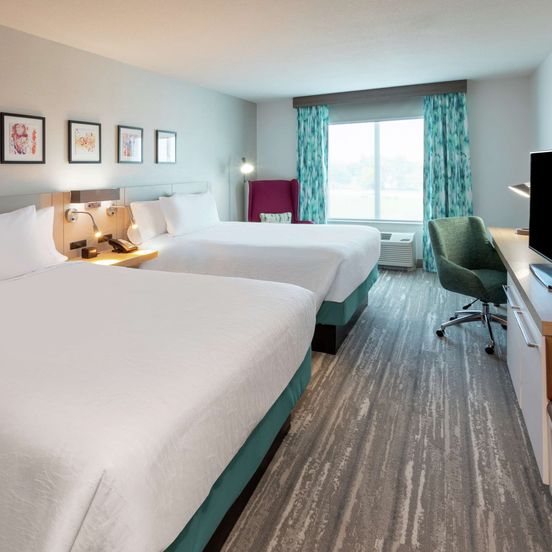 Bedroom view of Hilton Garden Inn St. Cloud