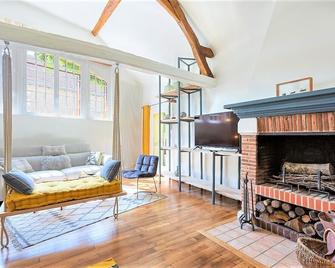 Le Triolet, a charming property in the heart of Amboise - Amboise - Pokój dzienny