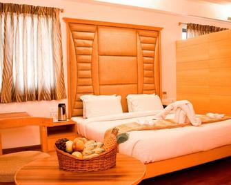Hotel Rajadhane - Madurai - Bedroom