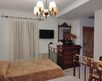 Casa Rural El Rincon Del Infante - La Puebla de Almoradiel - Bedroom