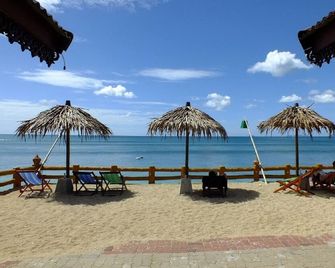 Blue Andaman Lanta Resort - Ko Lanta - Strand
