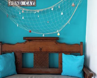 Pond Cay - Family Vacation Rental - Guanaja