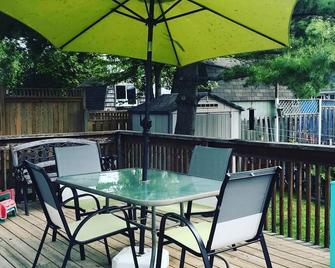 The Sandbox on beautiful Lake Erie - Simcoe - Balcony