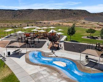 Escondido by RedAwning - Hurricane - Pool