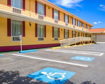 Americas Best Value Inn - Clayton - Clayton - Building
