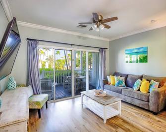 Waterfront Villa with Sunset Views - Duck Key