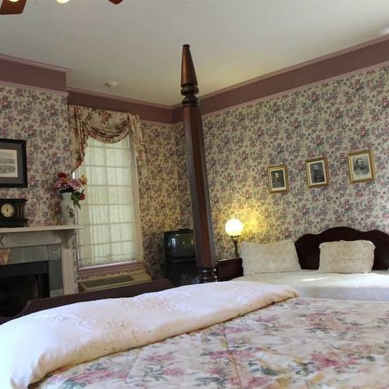 Bedroom view of Corners Mansion Inn - A Bed & Breakfast