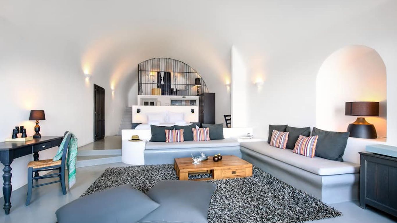 Grand Ambassador Santorini